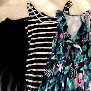 3 EUC Old Navy Maternity XS/S dress bundle